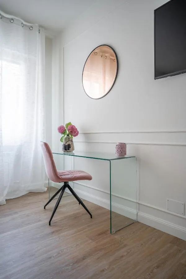 Ca Del Mar Venice Luxury Apartments