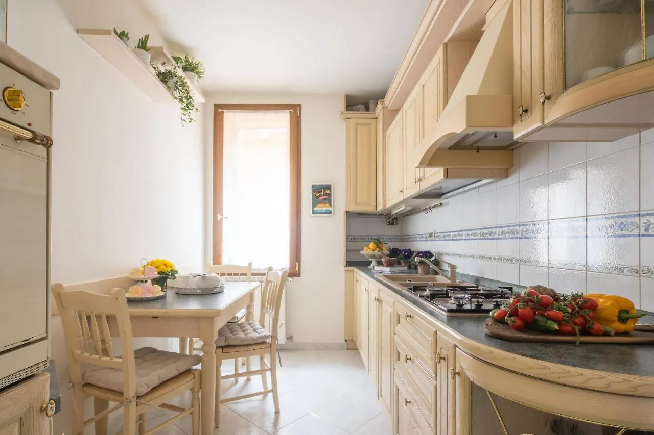 Ca Del Mar Venice Luxury Apartments