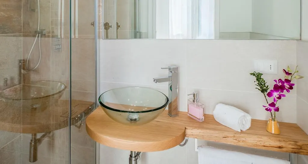 Ca Del Mar Venice Luxury Apartments
