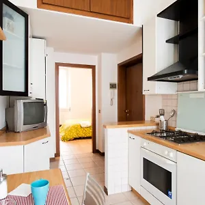  Apartment Milanofiere Flat Italy
