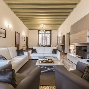  Apartment Ca' Del Monastero 4 Collection Up To 8 Guests With Lift