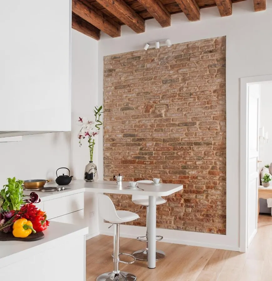 Ca Del Mar Venice Luxury Apartments