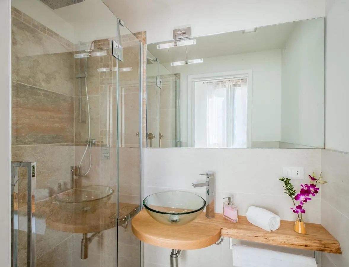 Ca Del Mar Venice Luxury Apartments