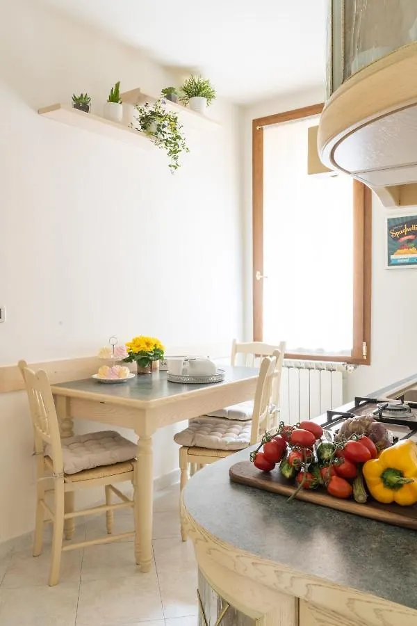 Ca Del Mar Venice Luxury Apartments