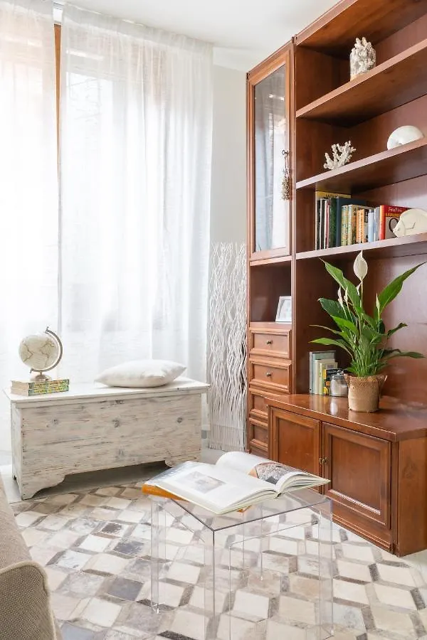 Ca Del Mar Venice Luxury Apartments