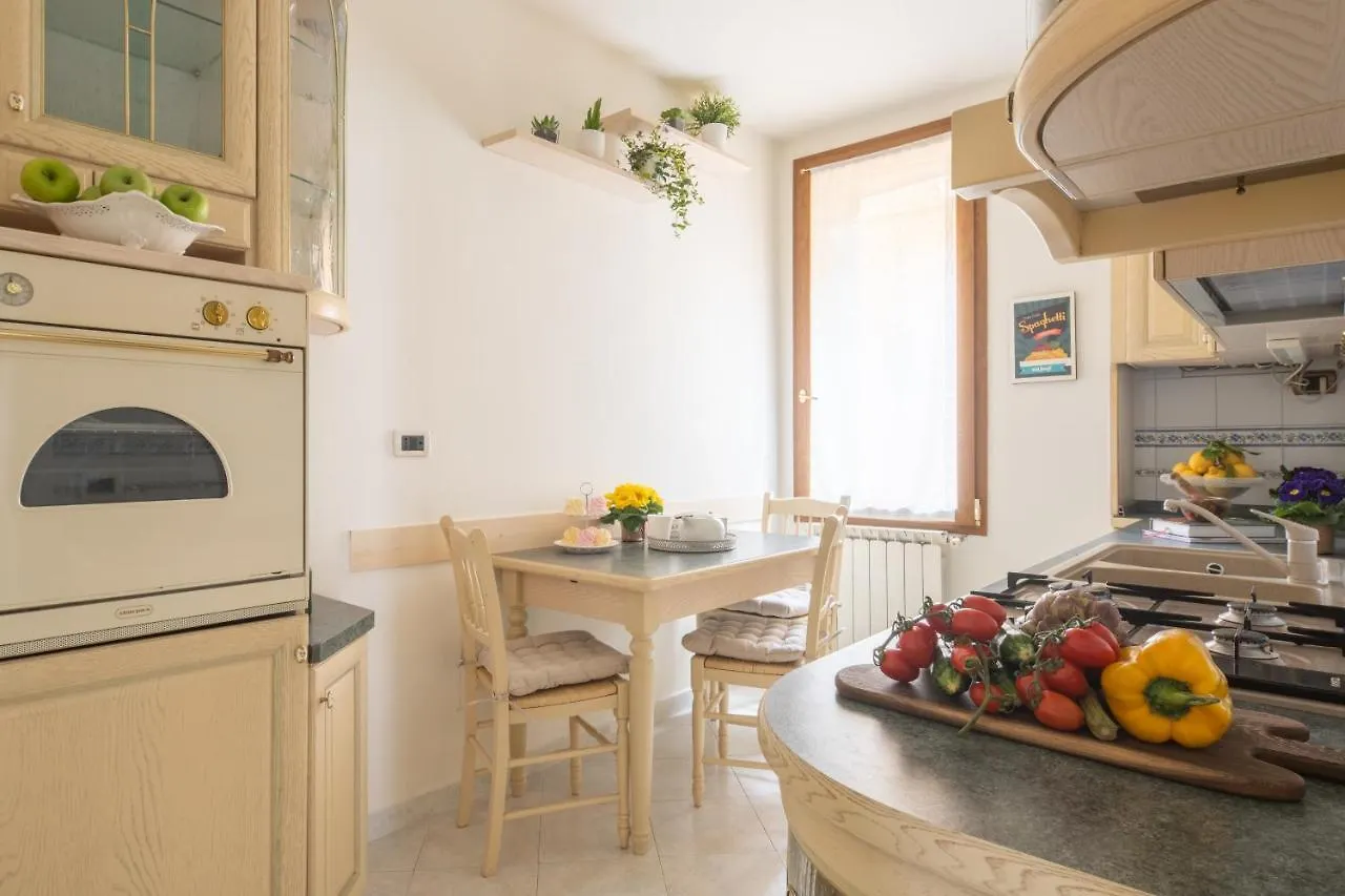 Ca Del Mar Venice Luxury Apartments