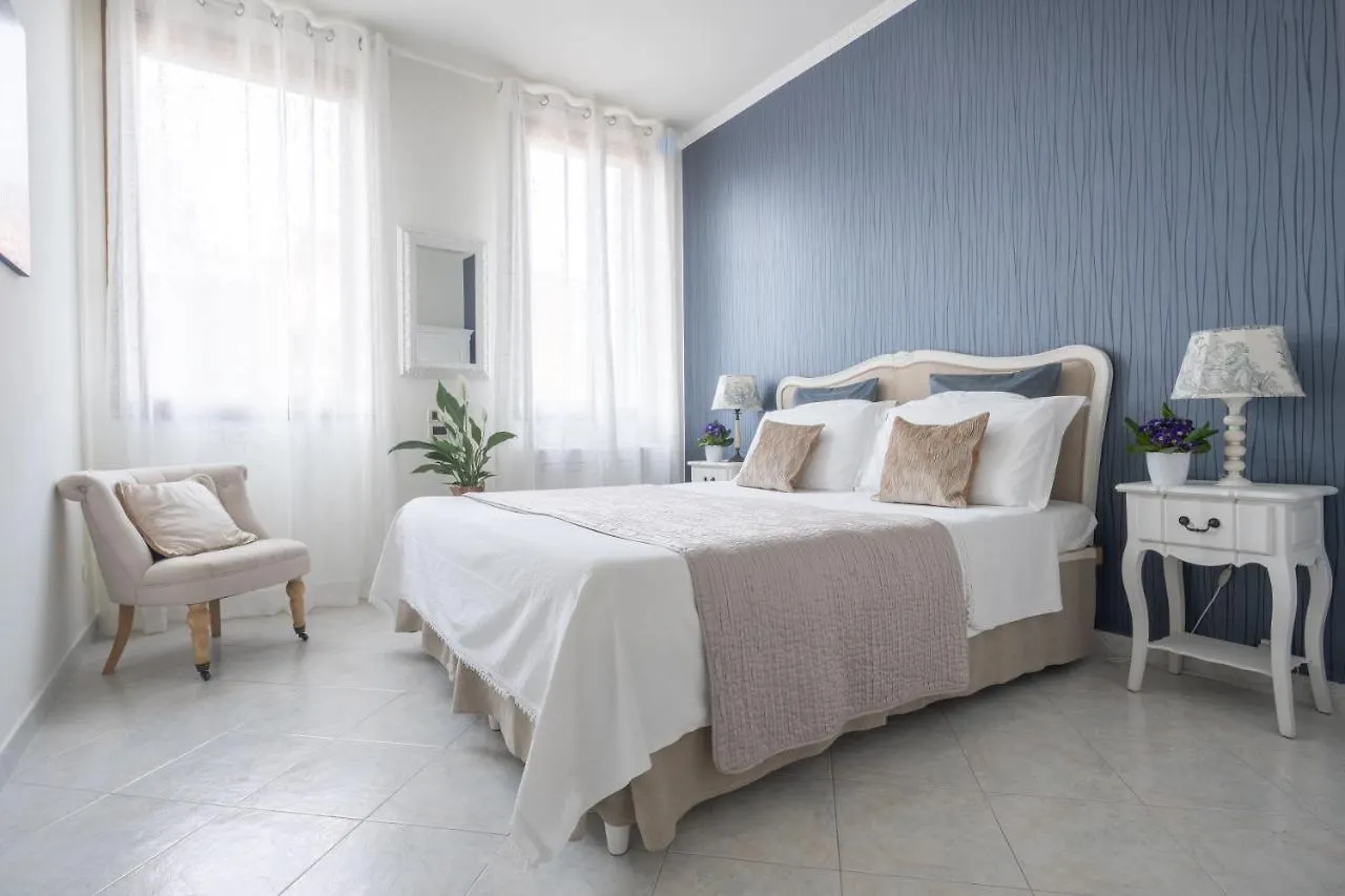Ca Del Mar Venice Luxury Apartments
